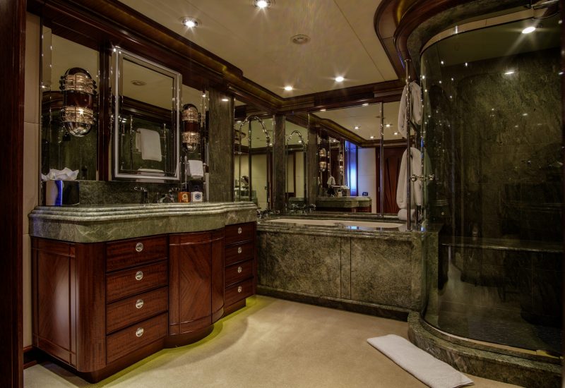 dkr.masterbath1.rt1.DSC01982-Enhanced-NR copy 2