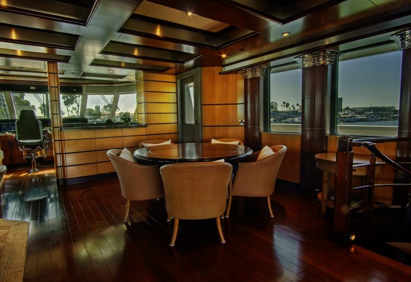 helmlevellounge.facingPortBow.HDRRT1.DSC02063 copy